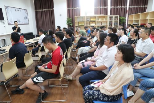 激情六月，第四期“新時代大講堂”火熱舉行(圖2)