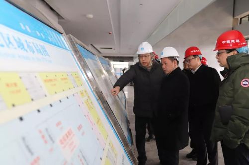 市委常委、宣傳部長張世華調(diào)研軍運會主媒體中心(圖2)