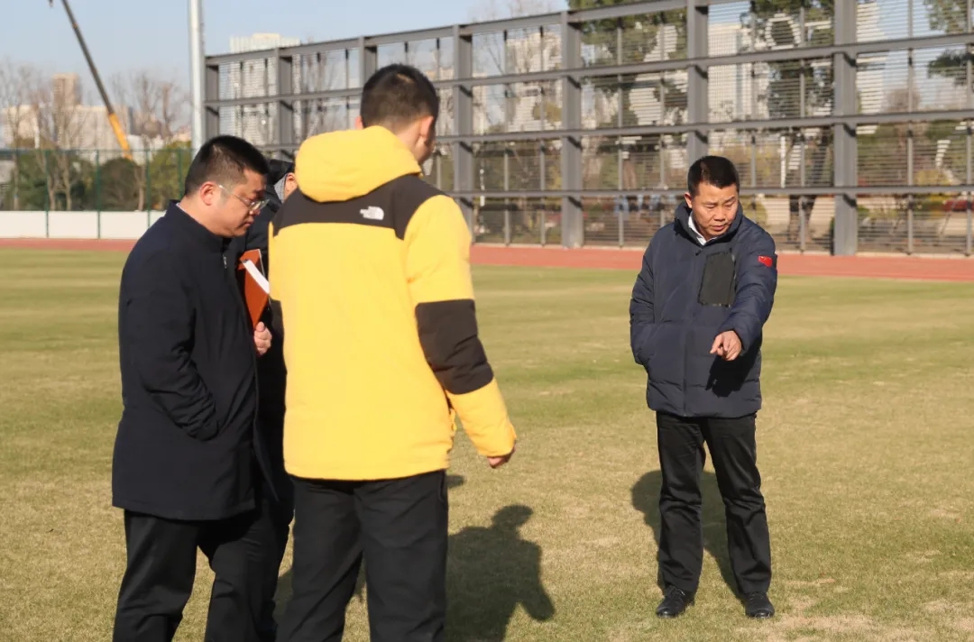 公司領(lǐng)導(dǎo)檢查軍運會賽后利用項目建設(shè)(圖3) 公司領(lǐng)導(dǎo)檢查軍運會賽后利用項目建設(shè)(圖3)
